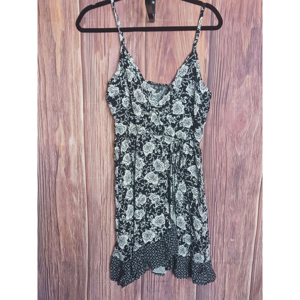 Lily rose floral geometric floral strappy cami dress size medium cottagecore